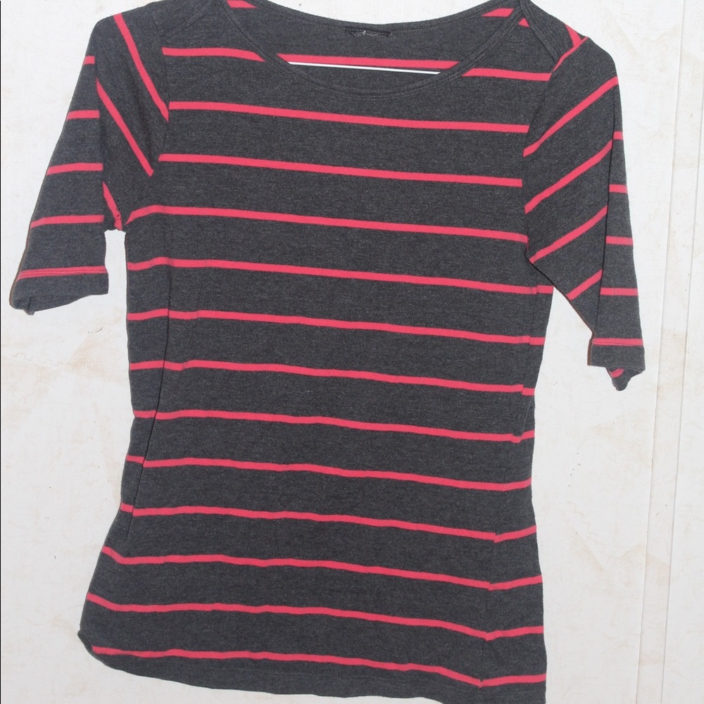 3/4 sleeve tshirt